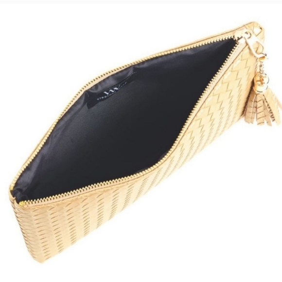 *NWT* Virginia Wolf Woven Clutch - Picture 4 of 8